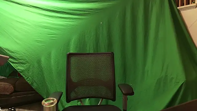 Snapshot of MasterDaddyCool chatting on 09-19-25, 05:31 MasterDaddyCool online show from 09-19-25, 05:31