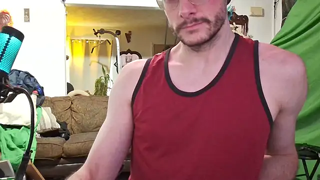 Snapshot of MasterDaddyCool chatting on 10-31-25, 06:42 MasterDaddyCool online show from 10-31-25, 06:42