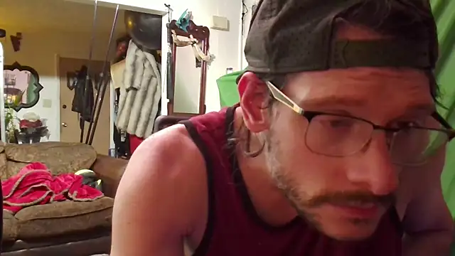 Snapshot of MasterDaddyCool chatting on 11-03-25, 09:10 MasterDaddyCool online show from 11-03-25, 09:10