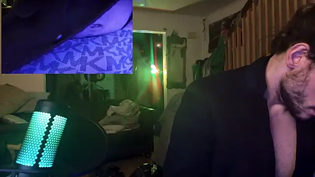 Snapshot of MasterDaddyCool chatting on 11-14-25, 01:59 MasterDaddyCool online show from 11-14-25, 01:59