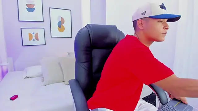 Snapshot of Ricky_Owens1 chatting on 11-07-25, 08:31 Ricky Owens1 online show from 11-07-25, 08:31