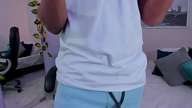 Snapshot of Ricky_Owens1 chatting on 11-08-25, 09:13 Ricky Owens1 online show from 11-08-25, 09:13