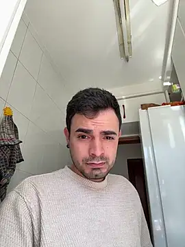 Snapshot of joseemontilla chatting on 04-27-26, 02:15 joseemontilla online show from 04-27-26, 02:15
