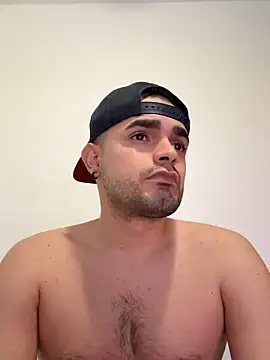 Snapshot of joseemontilla chatting on 05-07-26, 06:35 joseemontilla online show from 05-07-26, 06:35