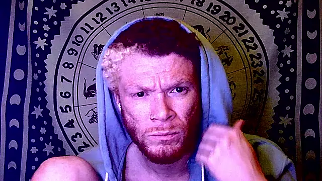 Snapshot of jinjasnack chatting on 04-06-26, 09:27 jinjasnack online show from 04-06-26, 09:27