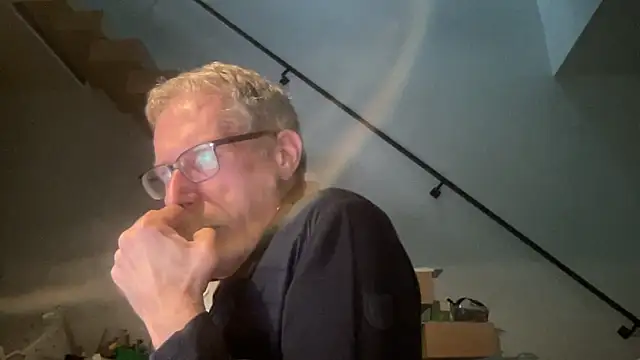 Snapshot of choupipat1 chatting on 11-07-25, 03:56 choupipat1 online show from 11-07-25, 03:56