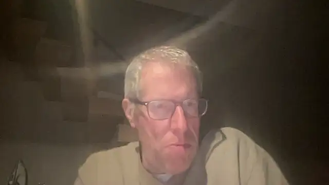 Snapshot of choupipat1 chatting on 11-10-25, 05:39 choupipat1 online show from 11-10-25, 05:39