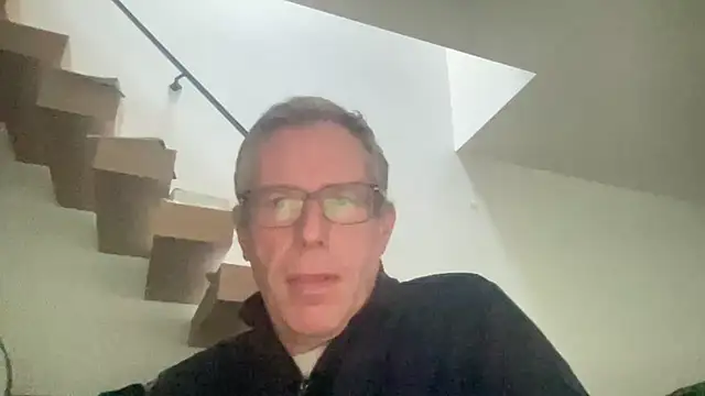 Snapshot of choupipat1 chatting on 11-20-25, 11:10 choupipat1 online show from 11-20-25, 11:10