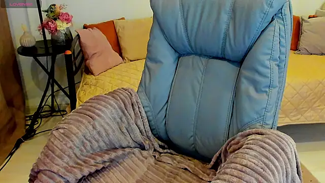 Yummy Jane online show from 09-29-25, 01:11