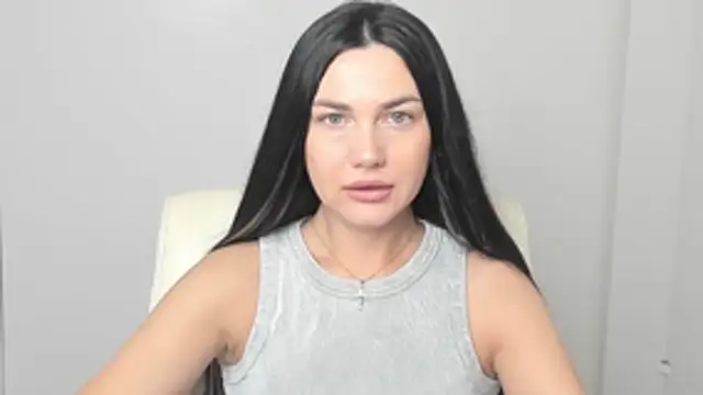 Snapshot of Lune_Moon chatting on 11-06-25, 06:14 Lune Moon online show from 11-06-25, 06:14