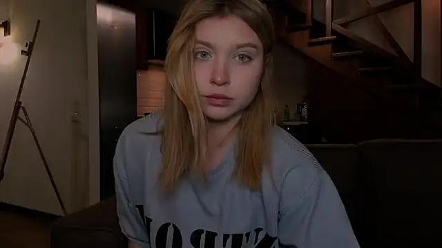 Snapshot of VanillaLivitski chatting on 11-24-25, 01:22 VanillaLivitski online show from 11-24-25, 01:22