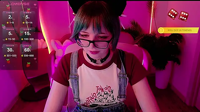 Snapshot of CoralineYoung chatting on 02-01-26, 07:07 CoralineYoung online show from 02-01-26, 07:07