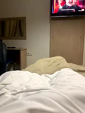 Snapshot of sesa12 chatting on 11-10-25, 03:22 sesa12 online show from 11-10-25, 03:22