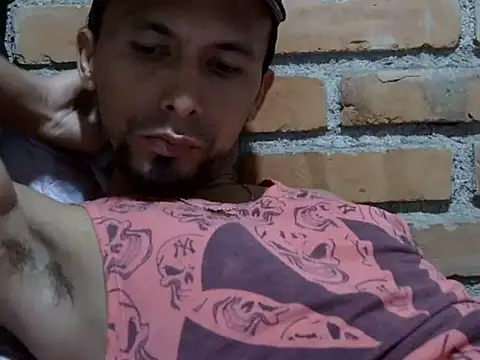 Snapshot of Boycumlatino chatting on 10-01-25, 10:16 Boycumlatino online show from 10-01-25, 10:16