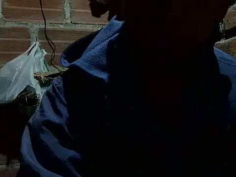 Snapshot of Boycumlatino chatting on 10-07-25, 02:42 Boycumlatino online show from 10-07-25, 02:42