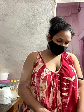 Snapshot of Priyajaanbaby chatting on 10-15-25, 07:19 Priyajaanbaby online show from 10-15-25, 07:19