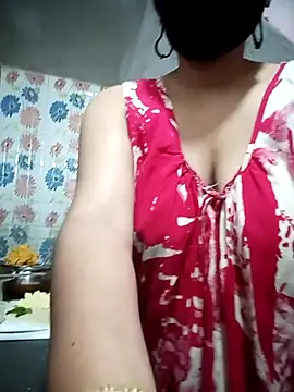 Snapshot of Priyajaanbaby chatting on 11-07-25, 06:02 Priyajaanbaby online show from 11-07-25, 06:02