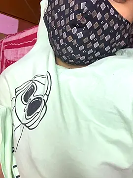 Snapshot of Priyajaanbaby chatting on 11-29-25, 05:10 Priyajaanbaby online show from 11-29-25, 05:10