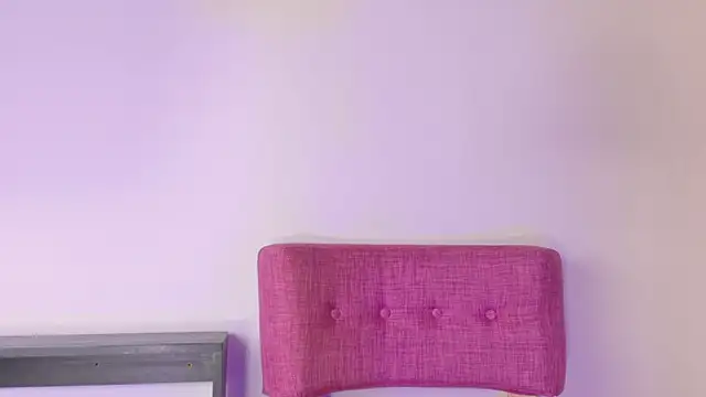 Snapshot of KITY_HILL chatting on 10-19-25, 04:35 KITY HILL online show from 10-19-25, 04:35