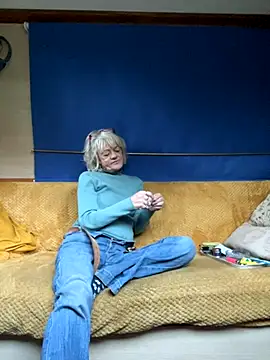 ladyboatlady online show from 10-25-25, 04:24