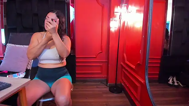 bellarivera  online show from 04-12-26, 12:10