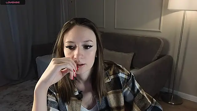 Snapshot of cutienaughtygirl chatting on 11-19-25, 08:25 cutienaughtygirl online show from 11-19-25, 08:25