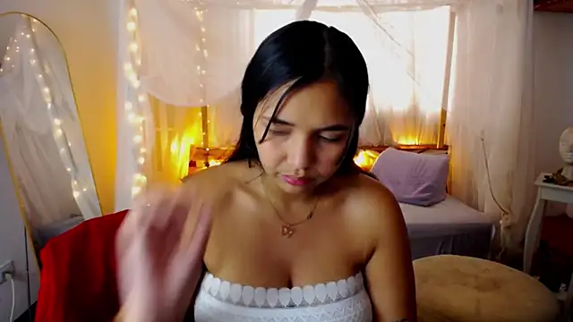 Snapshot of loreaniss chatting on 11-29-25, 08:12 loreaniss online show from 11-29-25, 08:12