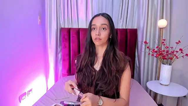 Snapshot of IremLee_ chatting on 10-18-25, 12:13 IremLee online show from 10-18-25, 12:13