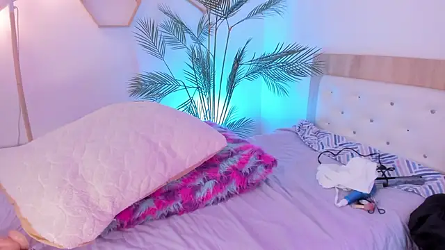 Hadid Jimenez  online show from 03-09-26, 07:40