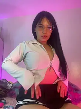 Hadid Jimenez  online show from 06-06-26, 05:34