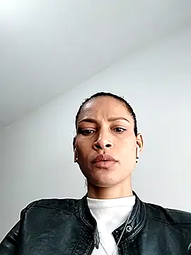 SofiaDelicia online show from 09-18-25, 06:21