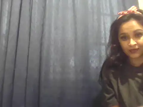 Snapshot of cute_indianxo chatting on 09-27-25, 03:50 cute indianxo online show from 09-27-25, 03:50