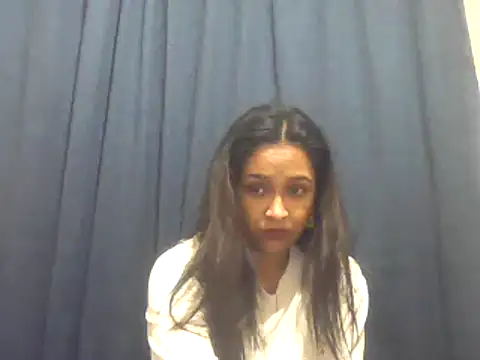 Snapshot of cute_indianxo chatting on 10-03-25, 08:06 cute indianxo online show from 10-03-25, 08:06