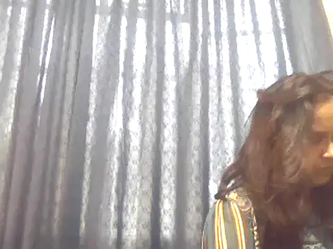 Snapshot of cute_indianxo chatting on 10-15-25, 05:40 cute indianxo online show from 10-15-25, 05:40