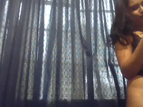 Snapshot of cute_indianxo chatting on 10-19-25, 01:12 cute indianxo online show from 10-19-25, 01:12