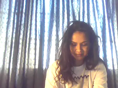 Snapshot of cute_indianxo chatting on 10-21-25, 10:27 cute indianxo online show from 10-21-25, 10:27