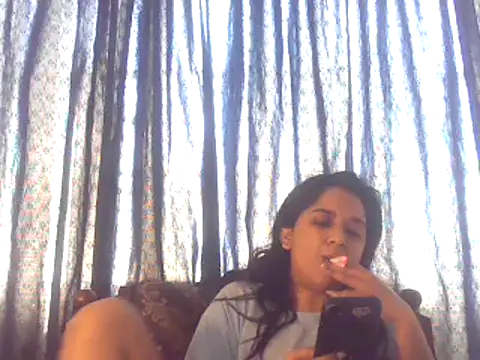 Snapshot of cute_indianxo chatting on 10-31-25, 09:43 cute indianxo online show from 10-31-25, 09:43