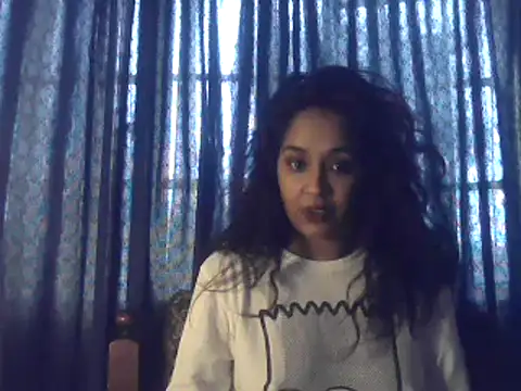 Snapshot of cute_indianxo chatting on 11-06-25, 11:11 cute indianxo online show from 11-06-25, 11:11