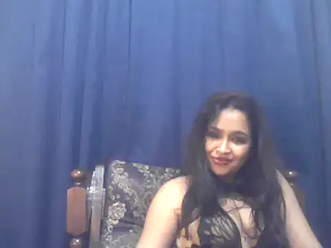 Snapshot of cute_indianxo chatting on 11-15-25, 10:37 cute indianxo online show from 11-15-25, 10:37