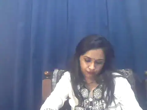 Snapshot of cute_indianxo chatting on 12-04-25, 09:23 cute indianxo online show from 12-04-25, 09:23