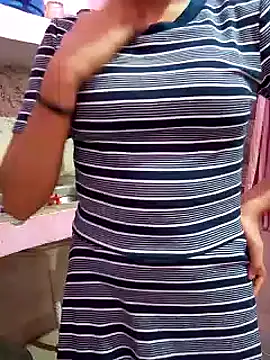 Snapshot of laleela1 chatting on 09-19-25, 10:16 laleela1 online show from 09-19-25, 10:16