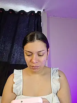 Snapshot of AmaiaSalvatore chatting on 05-15-26, 08:16 AmaiaSalvatore online show from 05-15-26, 08:16