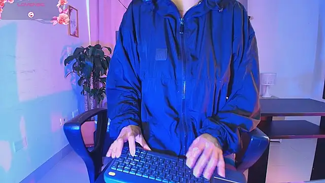 saray reese online show from 11-15-25, 12:56