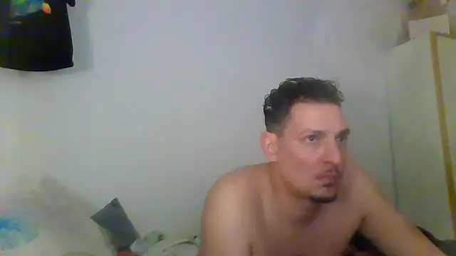 Snapshot of ARTANIS20 chatting on 02-13-26, 04:36 ARTANIS20 online show from 02-13-26, 04:36