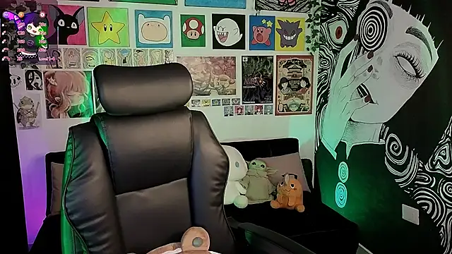 Yuhwan  online show from 09-19-25, 10:54