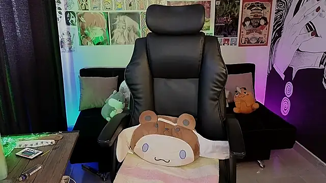 Snapshot of Yuhwan_ chatting on 02-25-26, 08:40 Yuhwan online show from 02-25-26, 08:40