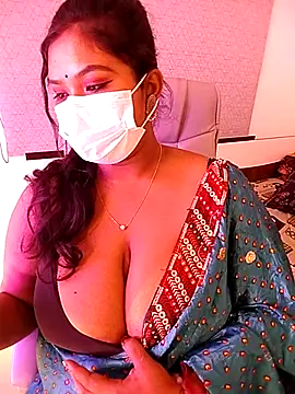 Snapshot of Cutee_Amrita chatting on 06-13-26, 11:02 Cutee Amrita online show from 06-13-26, 11:02