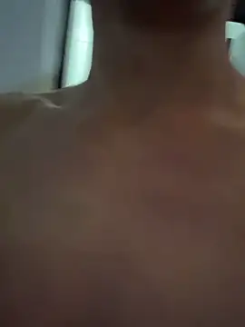 Snapshot of santiago_cutex chatting on 10-25-25, 10:01 santiago cutex online show from 10-25-25, 10:01