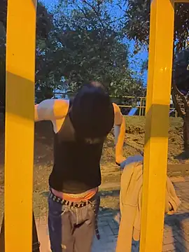 Snapshot of santiago_cutex chatting on 02-17-26, 11:22 santiago cutex online show from 02-17-26, 11:22