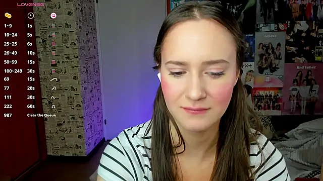 Snapshot of LucyRose3 chatting on 10-02-25, 04:25 LucyRose3 online show from 10-02-25, 04:25